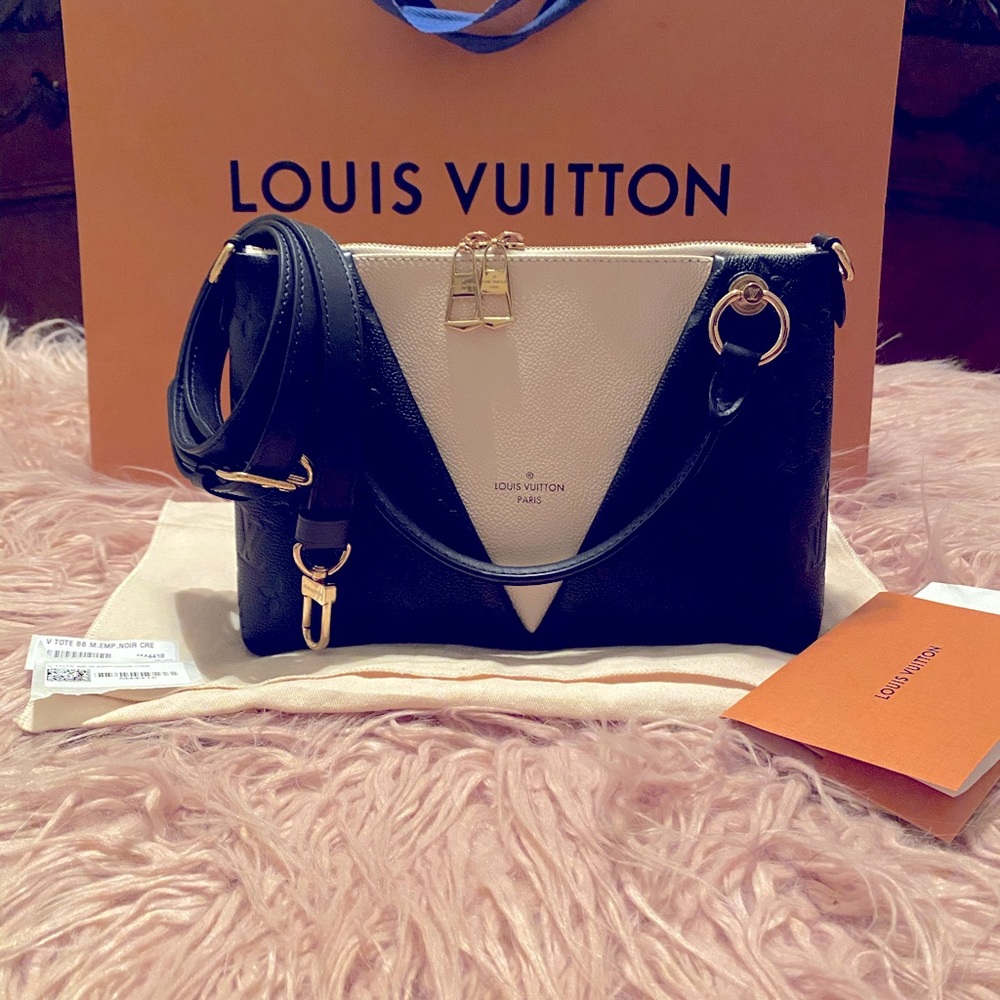 (SOLD ON FACEBOOK)Louis Vuitton V tote BB